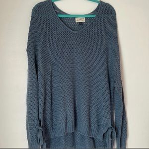 Universal Threads Sweater